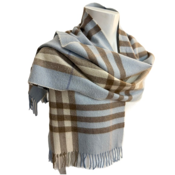 Burberry 100% Cashmere Scarf 🏴– Made in Scotland – Light Blue Check - Picture 7 of 17